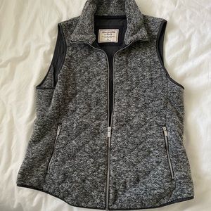 Abercrombie fleece vest